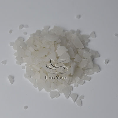 Xử lý nước tinh thể trắng Bột nhôm sunfat dạng hạt PH 3.5 nhà máy hóa chất