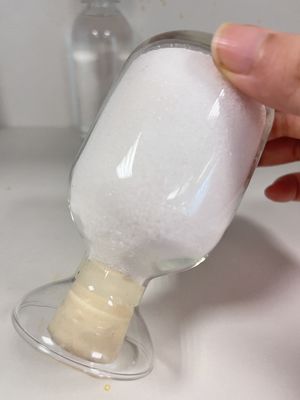 Chất keo tụ hóa học Cation Polyacrylamide CPAM được sử dụng trong ngành công nghiệp nước thải sản xuất giấy