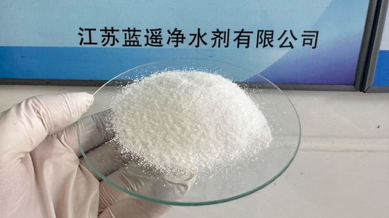 Thiết bị xử lý nước dạng rắn Polyacrylamide có điện tích ion cao và điện tích ion cao